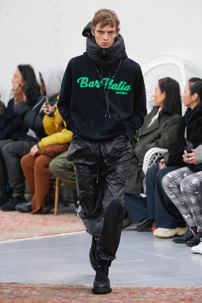 Look 22